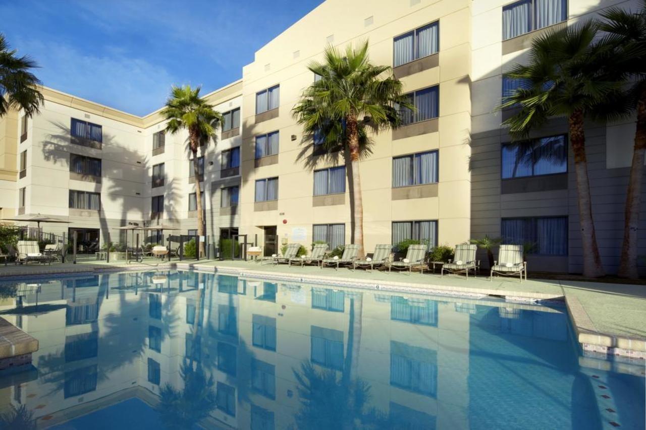 Hampton Inn Phoenix - Biltmore Εξωτερικό φωτογραφία